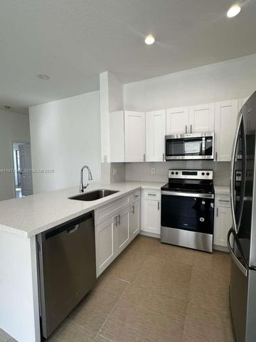 1761 ASPEN LN, Weston, FL 33327