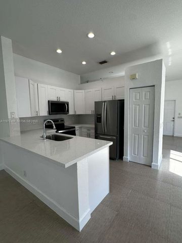 1761 ASPEN LN, Weston, FL 33327