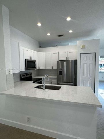 1761 ASPEN LN, Weston, FL 33327