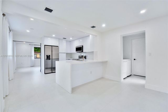 6566 SW 35th St, Miami, FL 33155
