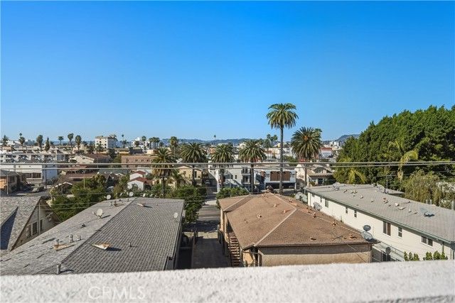 121 S Coronado Street, Los Angeles, CA 90057