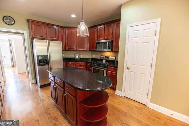 155 Millstone Drive, Fayetteville, GA 30215