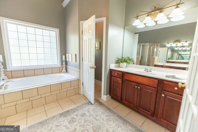 155 Millstone Drive, Fayetteville, GA 30215