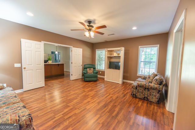 155 Millstone Drive, Fayetteville, GA 30215