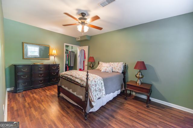 155 Millstone Drive, Fayetteville, GA 30215