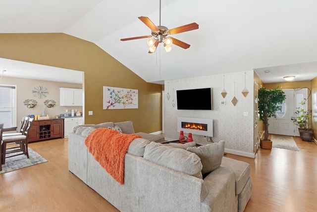 413 Forest Ridge Drive, Frankfort, KY 40601