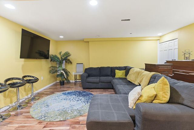 413 Forest Ridge Drive, Frankfort, KY 40601