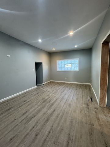 4915 W 30TH Street, Cicero, IL 60804