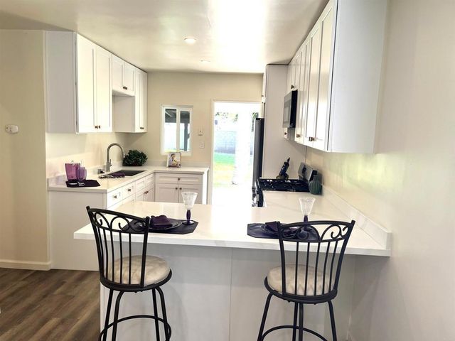 424 N Lazard Street, San Fernando, CA 91340