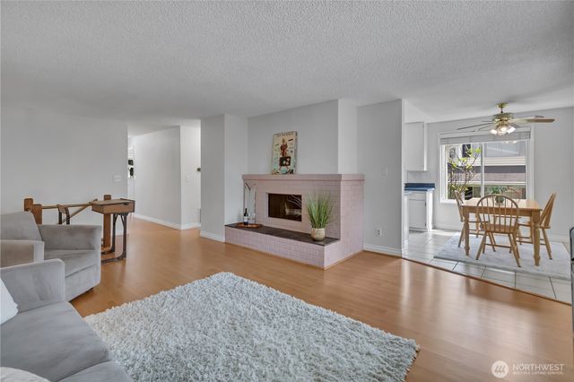 131 S 324th Place, Federal Way, WA 98003