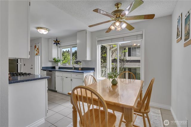 131 S 324th Place, Federal Way, WA 98003