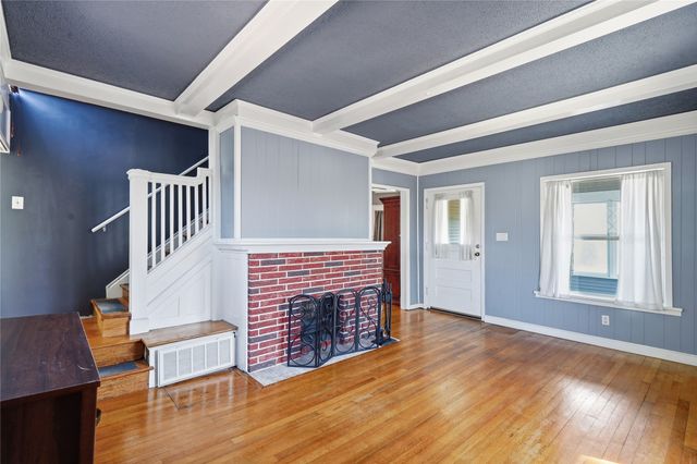 504 4th Street, West Des Moines, IA 50265