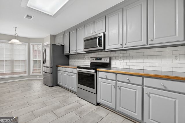 197 Ridgeland Drive, Maysville, GA 30558