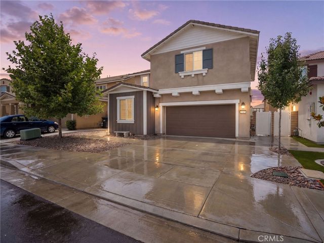 1705 Gold Medal Ln, Redlands, CA 92374