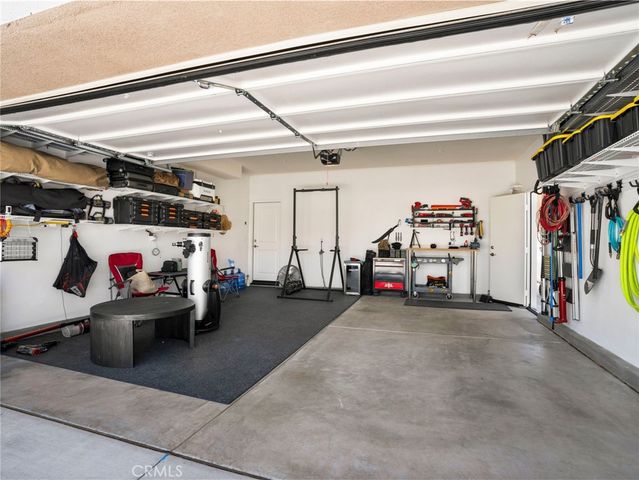 1705 Gold Medal Ln, Redlands, CA 92374