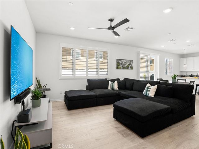 1705 Gold Medal Ln, Redlands, CA 92374
