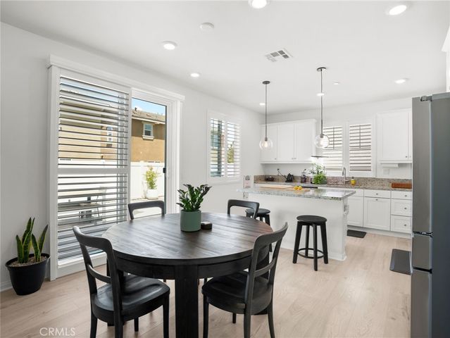 1705 Gold Medal Ln, Redlands, CA 92374