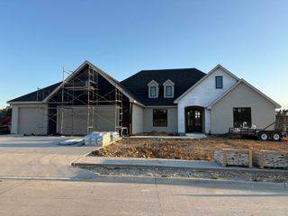 2621 Easley Cabin CIR, Columbia, MO 65201