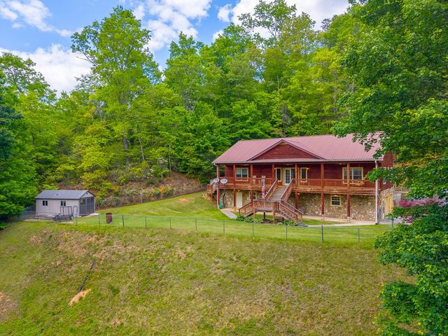 155 Mountain Laurel Road, Robbinsville, NC 28771