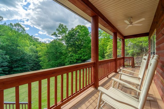 155 Mountain Laurel Road, Robbinsville, NC 28771