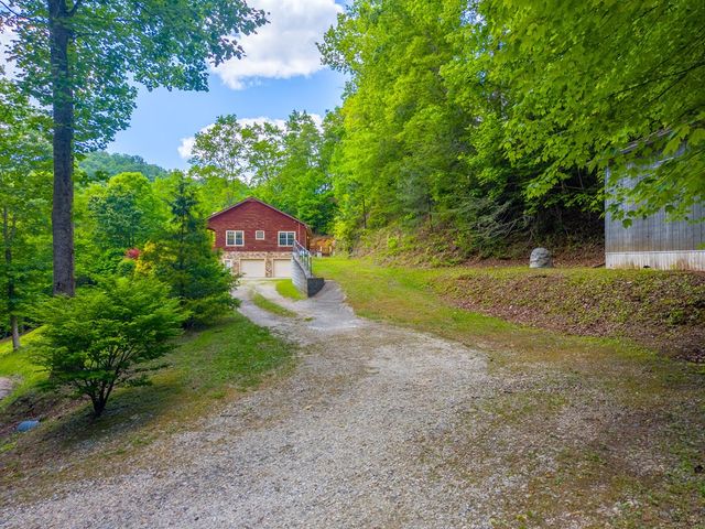 155 Mountain Laurel Road, Robbinsville, NC 28771