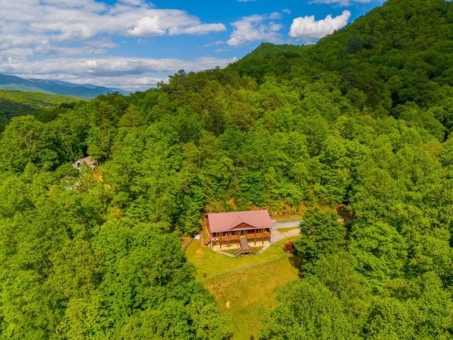 155 Mountain Laurel Road, Robbinsville, NC 28771