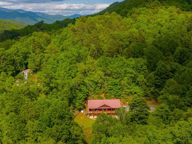 155 Mountain Laurel Road, Robbinsville, NC 28771