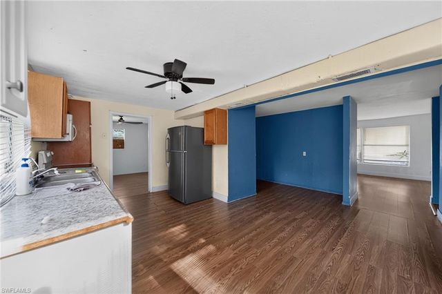 1846 Maple DR, Fort Myers, FL 33907