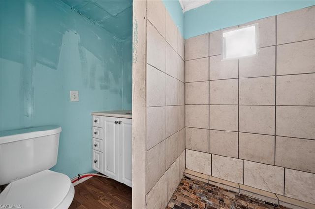 1846 Maple DR, Fort Myers, FL 33907