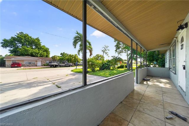 1846 Maple DR, Fort Myers, FL 33907