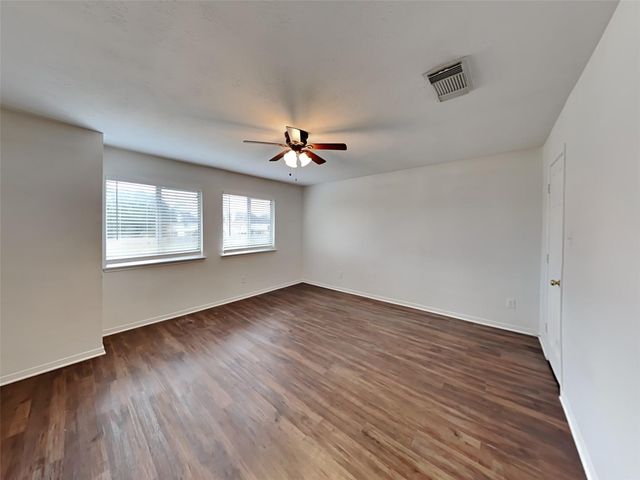 3719 Pine Lake Drive, Pearland, TX 77581