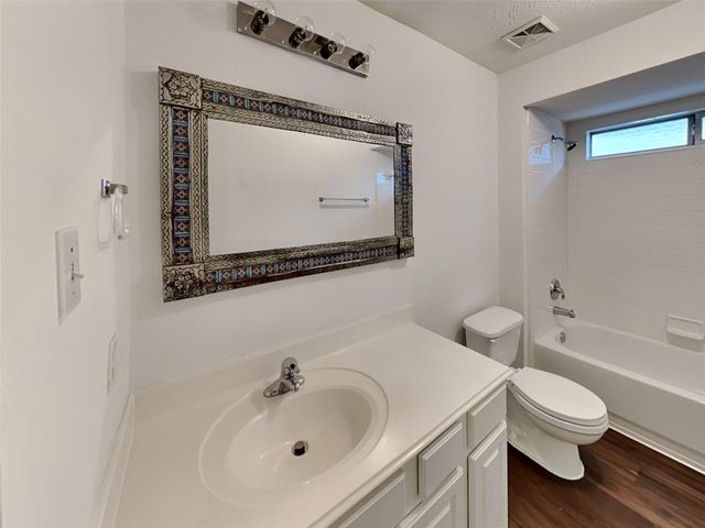 3719 Pine Lake Drive, Pearland, TX 77581