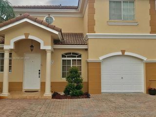 7305 NW 173rd Dr 102, Hialeah, FL 33015