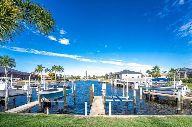 814 VIA TRIPOLI 814, Punta Gorda, FL 33950