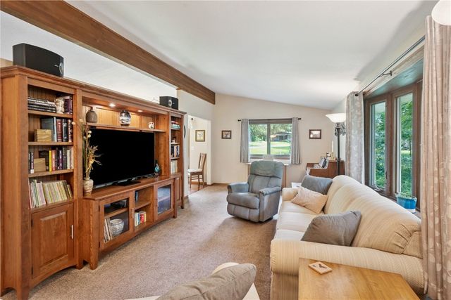 50 Shadow Lane, Lisbon, IA 52253