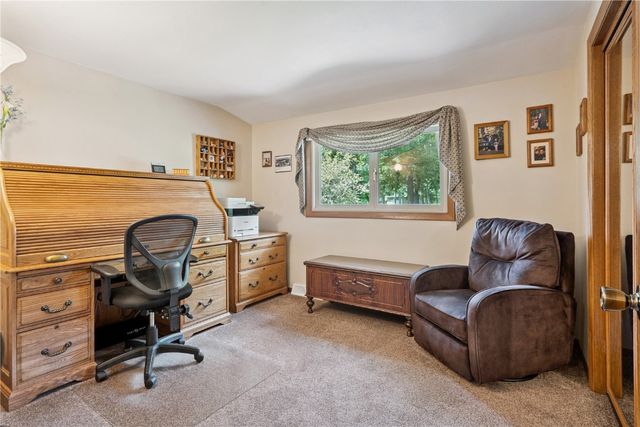 50 Shadow Lane, Lisbon, IA 52253