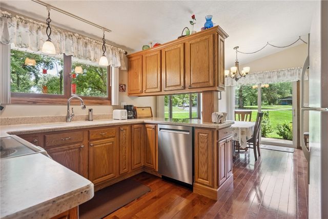 50 Shadow Lane, Lisbon, IA 52253