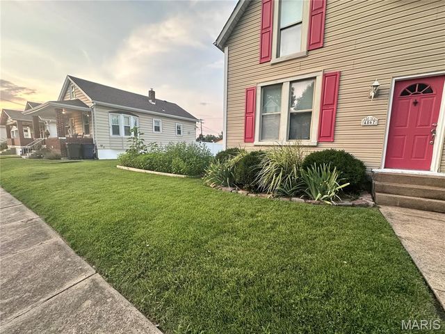 4867 Hamburg Avenue, St Louis, MO 63123