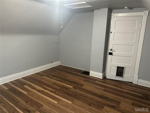 4867 Hamburg Avenue, St Louis, MO 63123