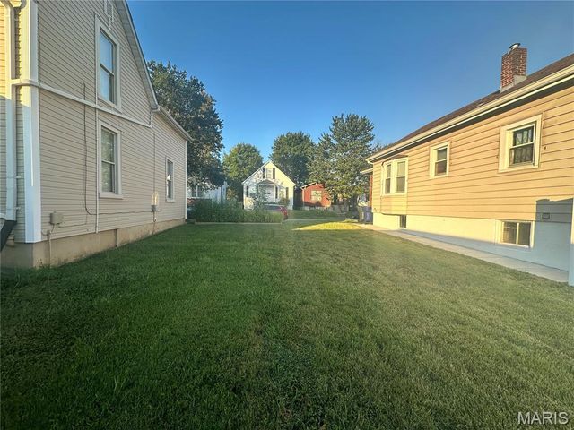4867 Hamburg Avenue, St Louis, MO 63123