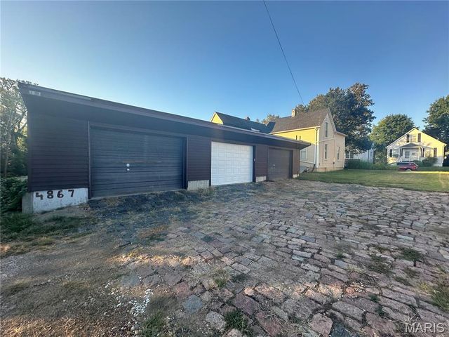 4867 Hamburg Avenue, St Louis, MO 63123