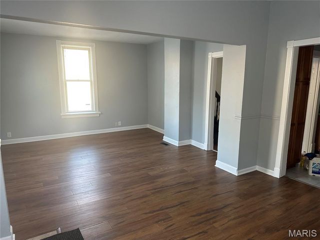 4867 Hamburg Avenue, St Louis, MO 63123