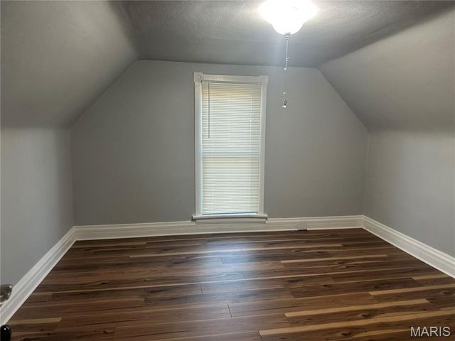 4867 Hamburg Avenue, St Louis, MO 63123