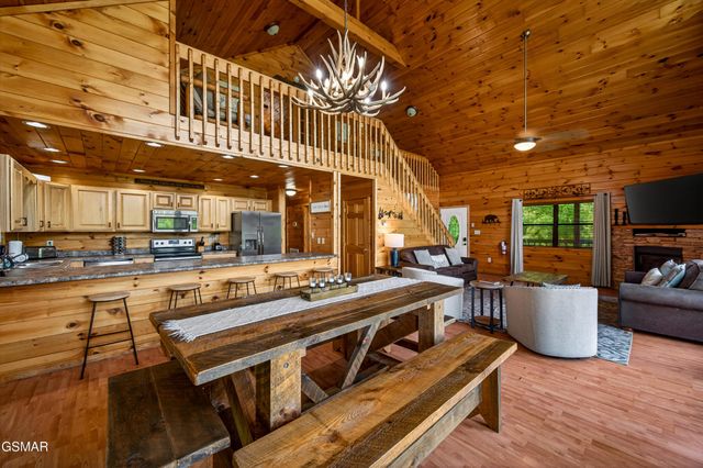 2428 Breezy Road, Sevierville, TN 37876