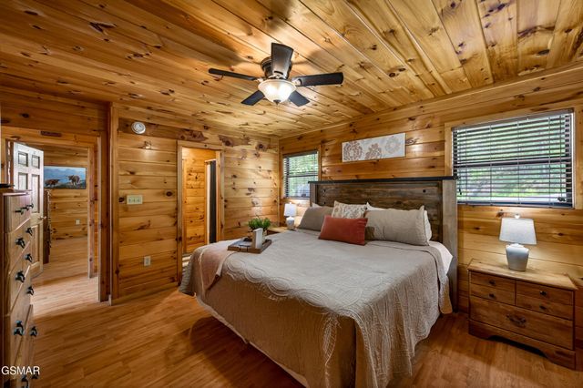 2428 Breezy Road, Sevierville, TN 37876