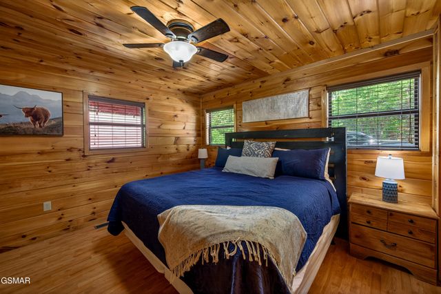 2428 Breezy Road, Sevierville, TN 37876