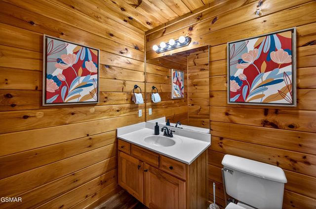 2428 Breezy Road, Sevierville, TN 37876