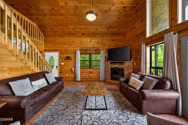 2428 Breezy Road, Sevierville, TN 37876