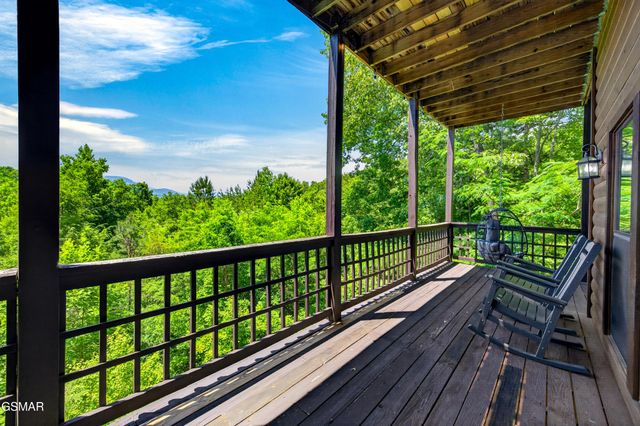 2428 Breezy Road, Sevierville, TN 37876