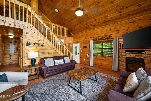 2428 Breezy Road, Sevierville, TN 37876